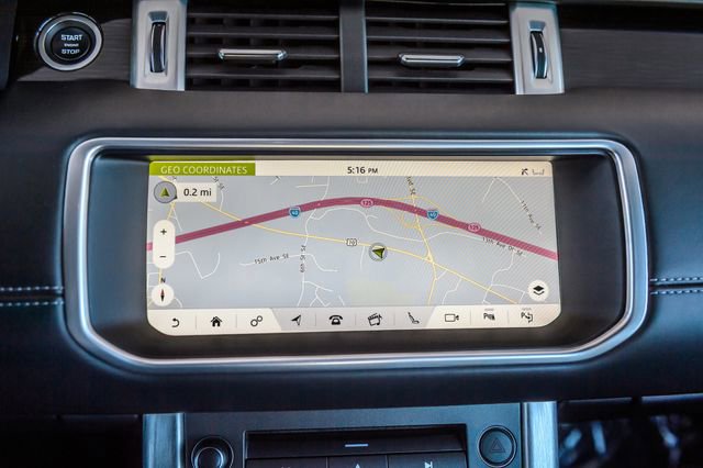 Used 2018 Land Rover Range Rover Evoque HSE Dynamic image 28