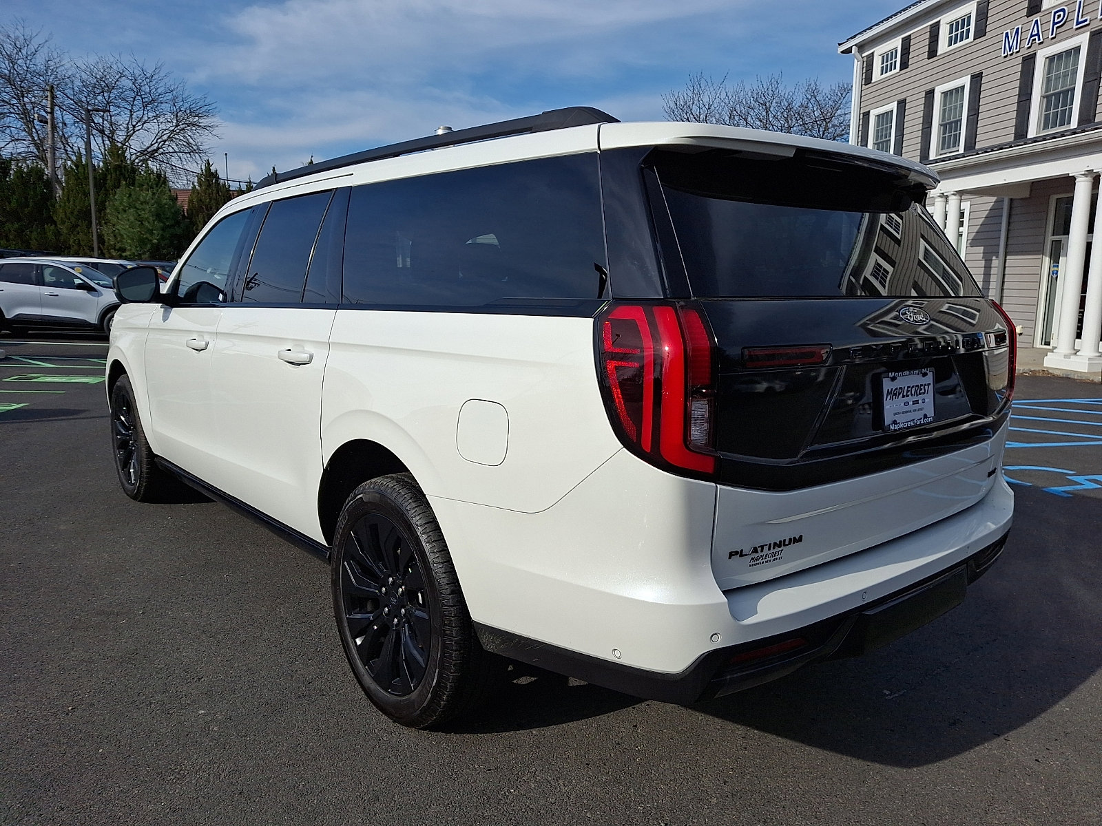 Certified 2025 Ford Expedition Max Platinum w/ Stealth Appearance Package AWD/4WD image 7