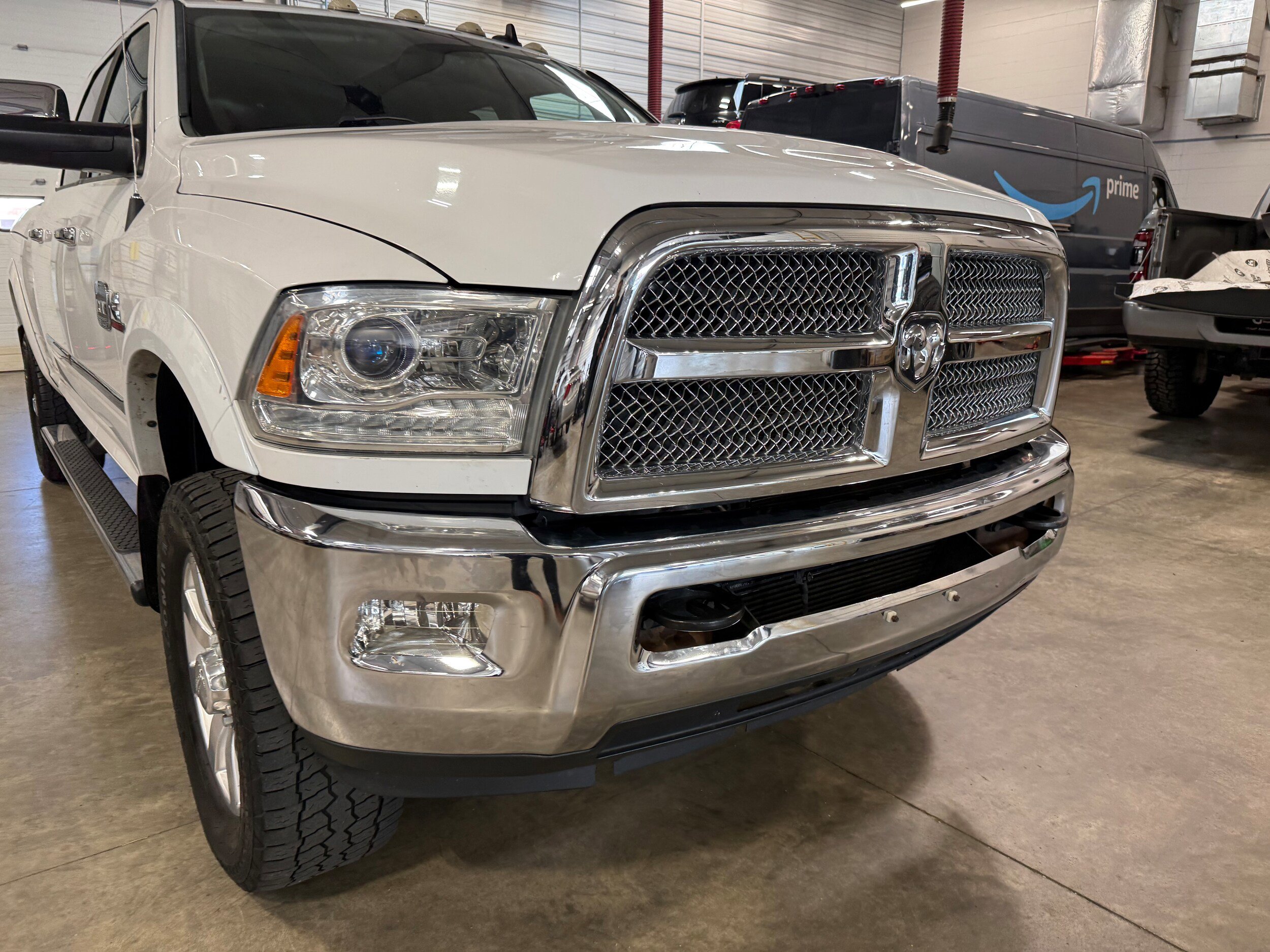 Used 2014 RAM 2500 Longhorn w/ Convenience Group AWD/4WD image 2