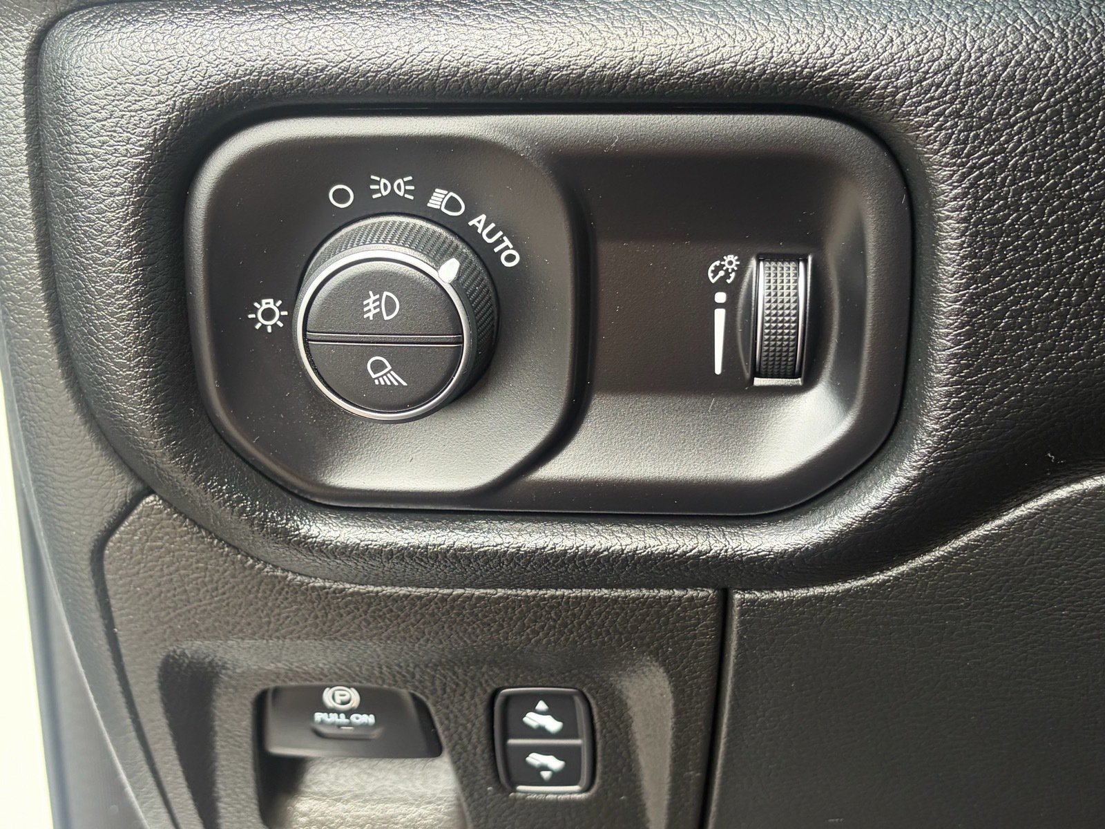 Used 2022 RAM 1500 Big Horn AWD/4WD image 19