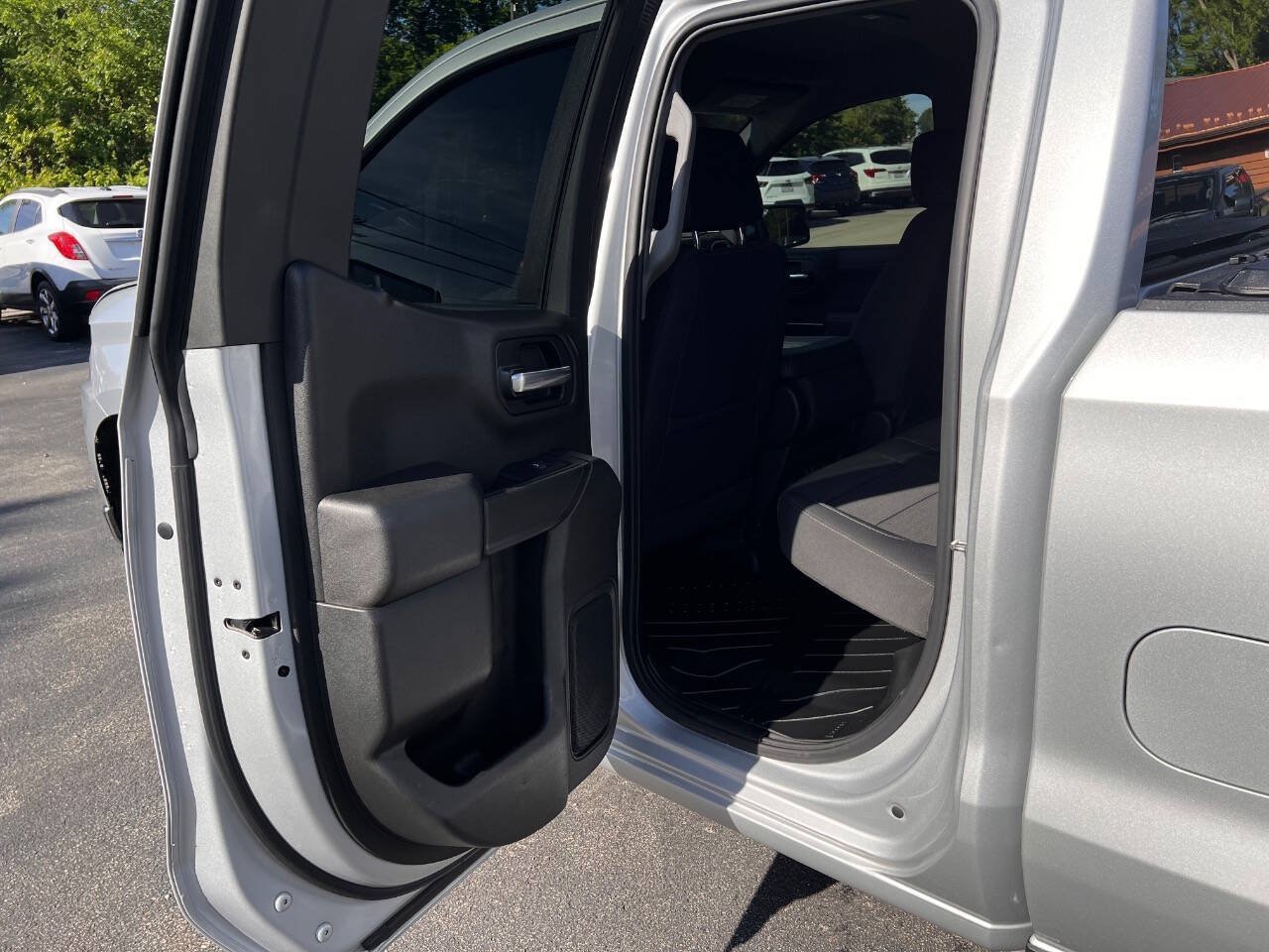 Used 2019 Chevrolet Silverado 1500 LT w/ All-Star Edition AWD/4WD image 22