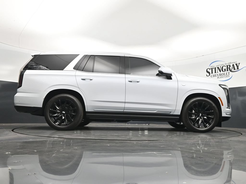 Used 2026 Cadillac Escalade Luxury w/ Touring Package AWD/4WD image 33