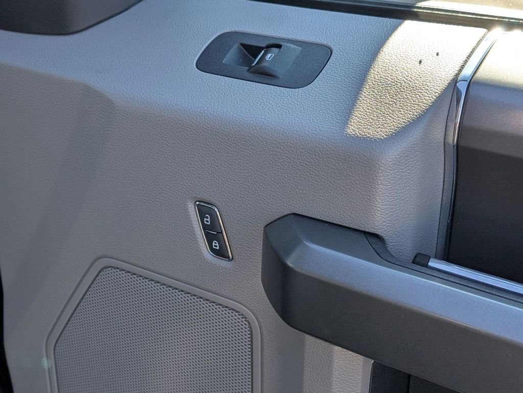 Used 2018 Ford F150 XLT w/ Equipment Group 302A Luxury image 49