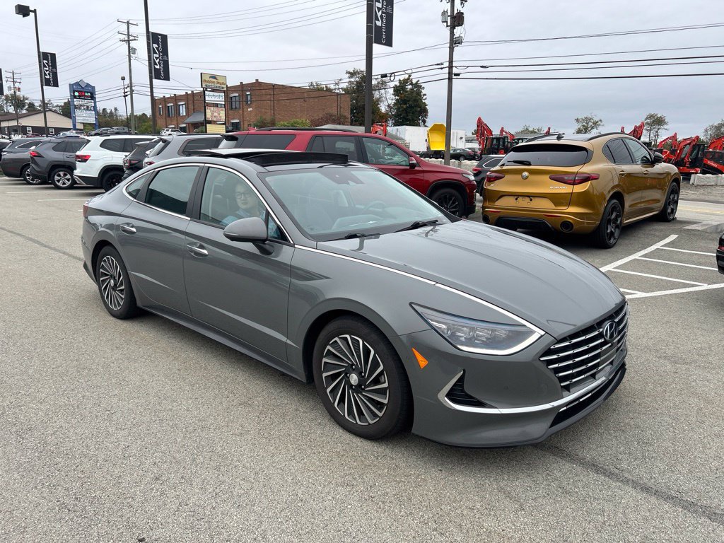 Used 2023 Hyundai Sonata Limited w/ Cargo Package