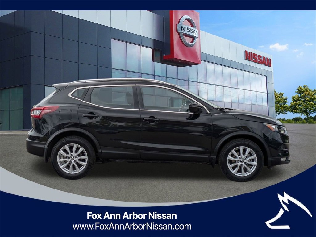 Certified 2022 Nissan Rogue Sport SV image 6