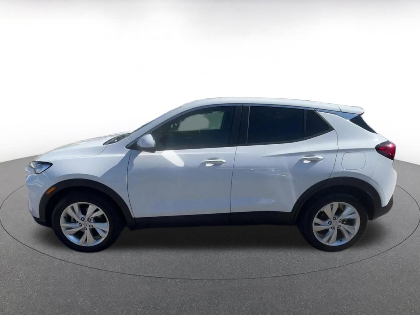 Used 2025 Buick Encore GX Preferred FWD image 9
