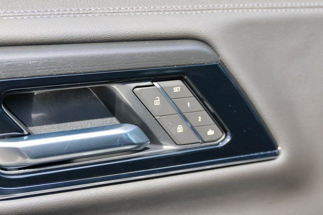 New 2026 GMC Yukon XL Denali w/ Denali Reserve Package image 13