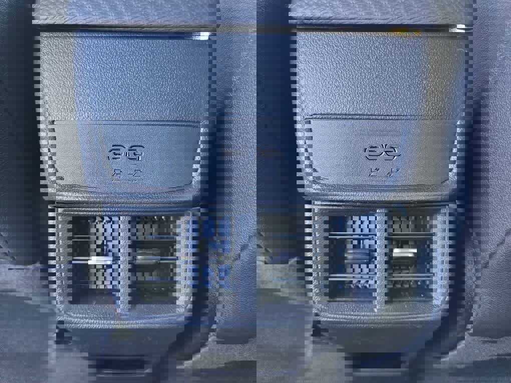 New 2026 Chevrolet Equinox LT w/ Convenience Package II image 29