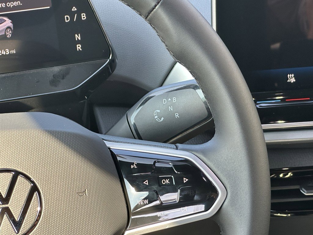 New 2025 Volkswagen ID.4 Pro AWD/4WD image 12