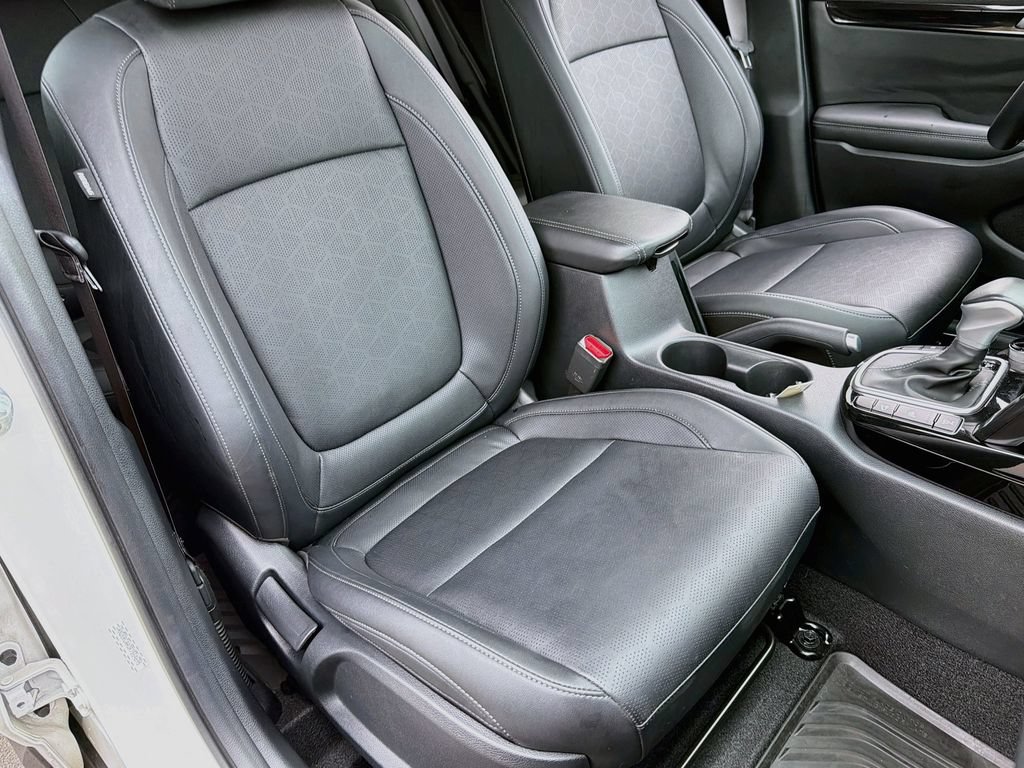 Used 2024 Kia Seltos EX AWD/4WD image 29