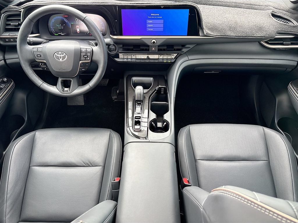 Certified 2025 Toyota Crown Signia AWD/4WD image 13