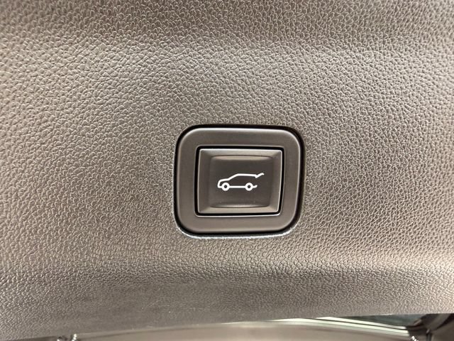 Used 2023 Chevrolet Tahoe Premier AWD/4WD image 26