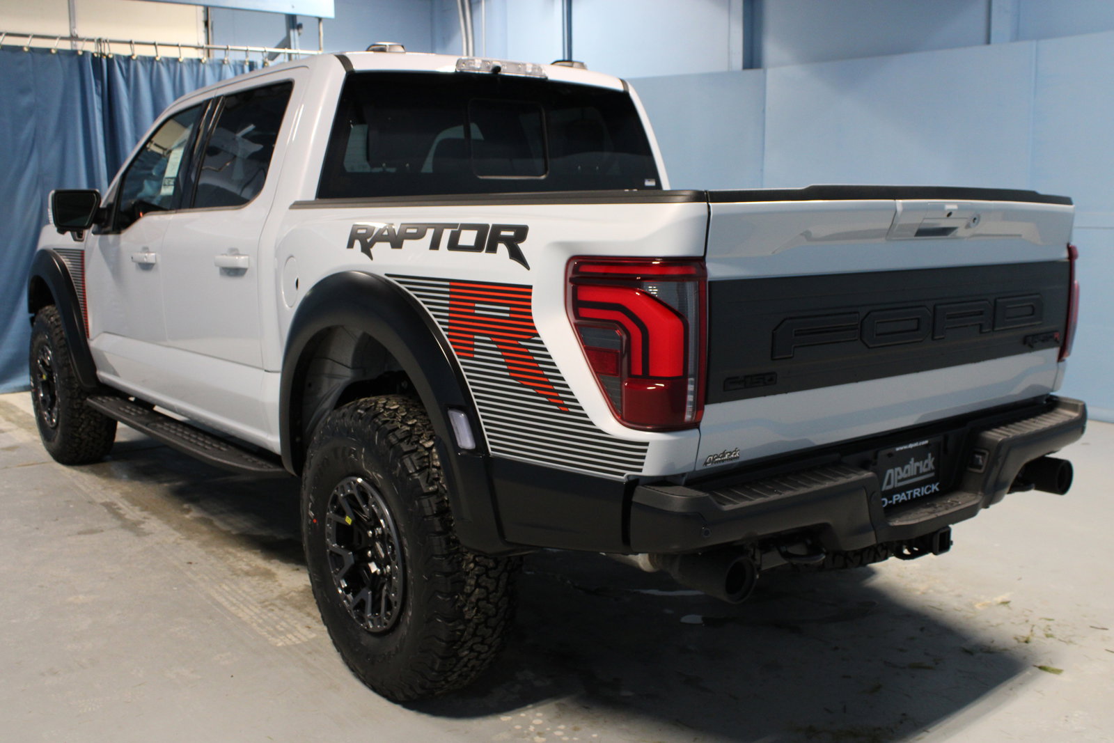 New 2025 Ford F150 Raptor w/ Equipment Group 803A Raptor R image 33