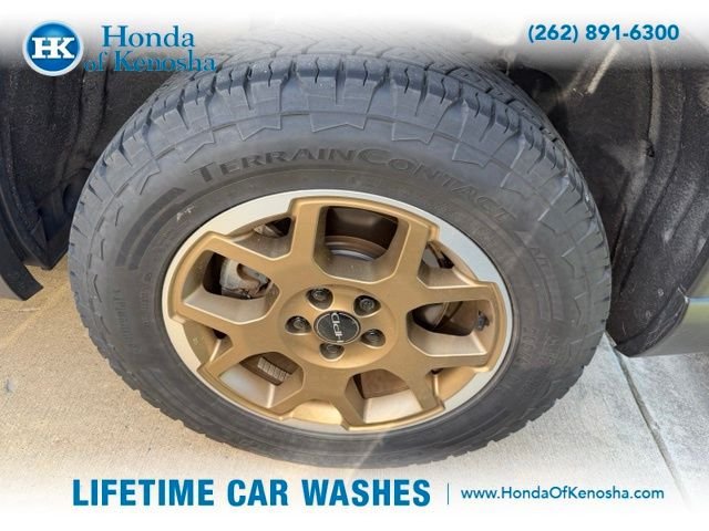 Used 2024 Honda Pilot TrailSport image 3