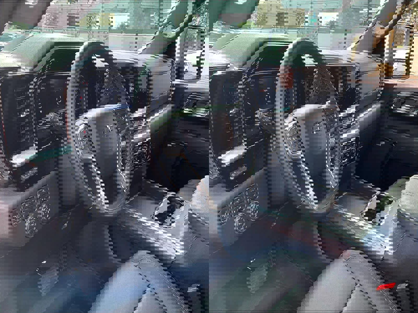 Used 2024 Chevrolet Silverado 2500 LTZ w/ LTZ Plus Package image 16