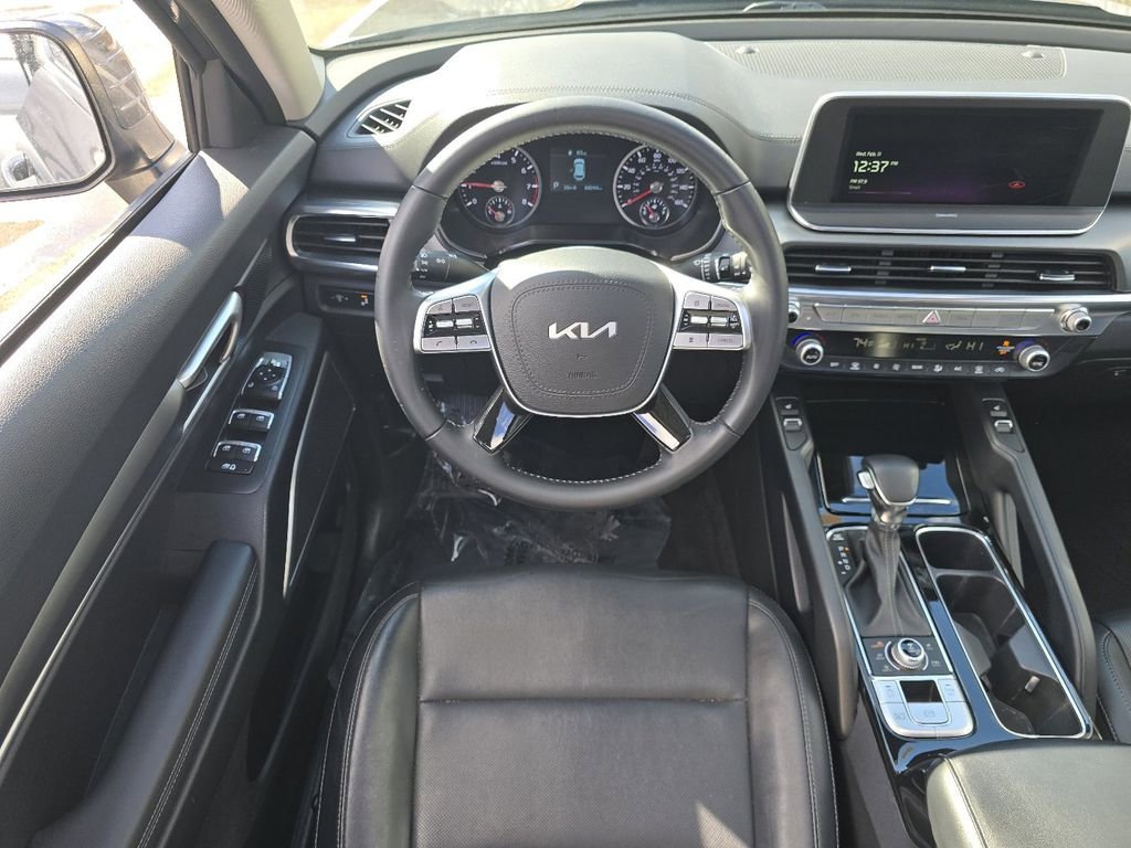 Used 2022 Kia Telluride S image 24