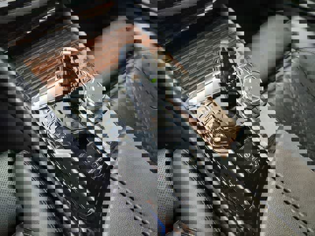 Used 2021 BMW 530i xDrive w/ Convenience Package image 17