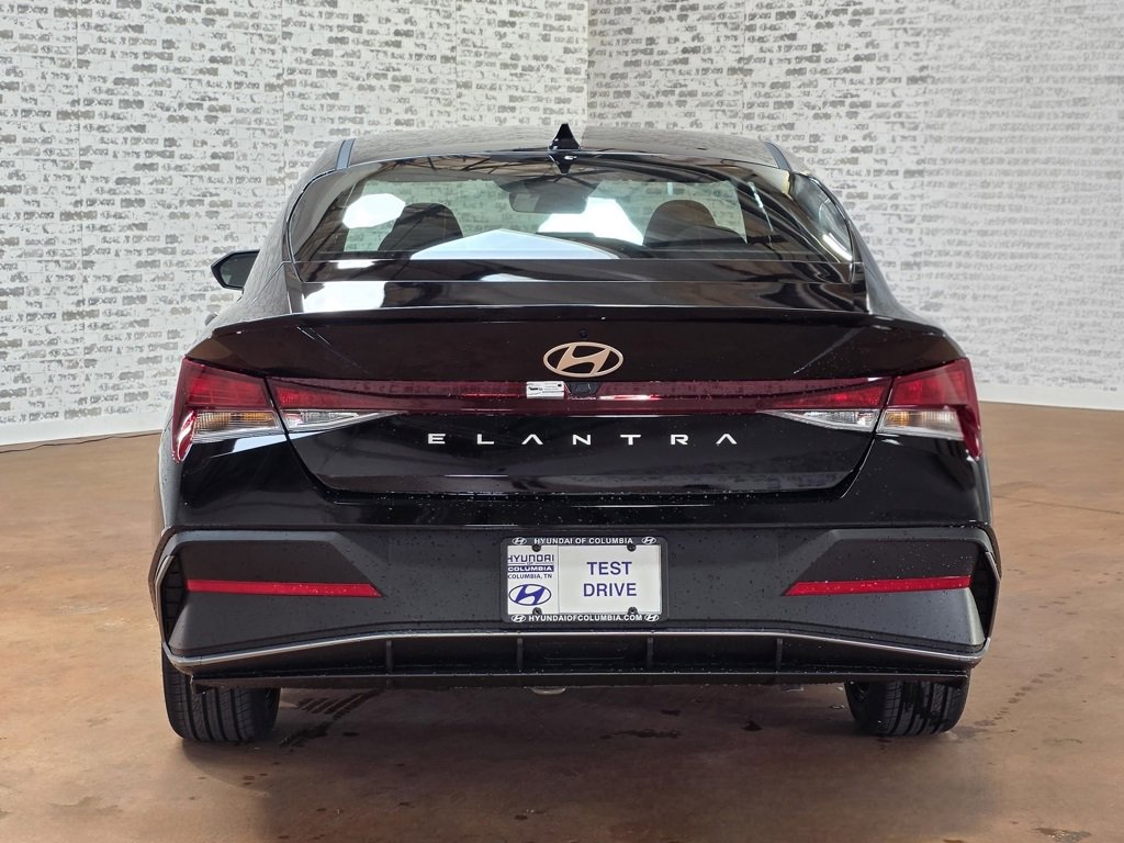 New 2026 Hyundai Elantra Sport w/ Cargo Package image 7