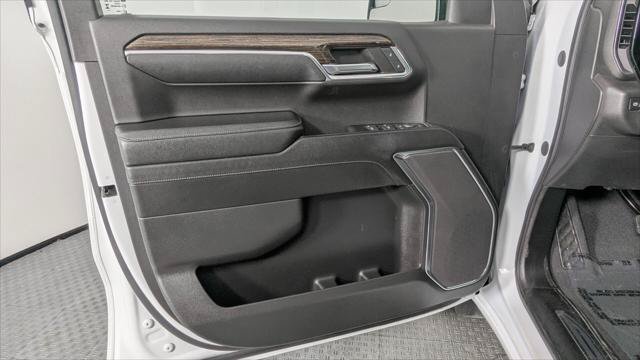 Used 2023 GMC Sierra 1500 SLE AWD/4WD image 14
