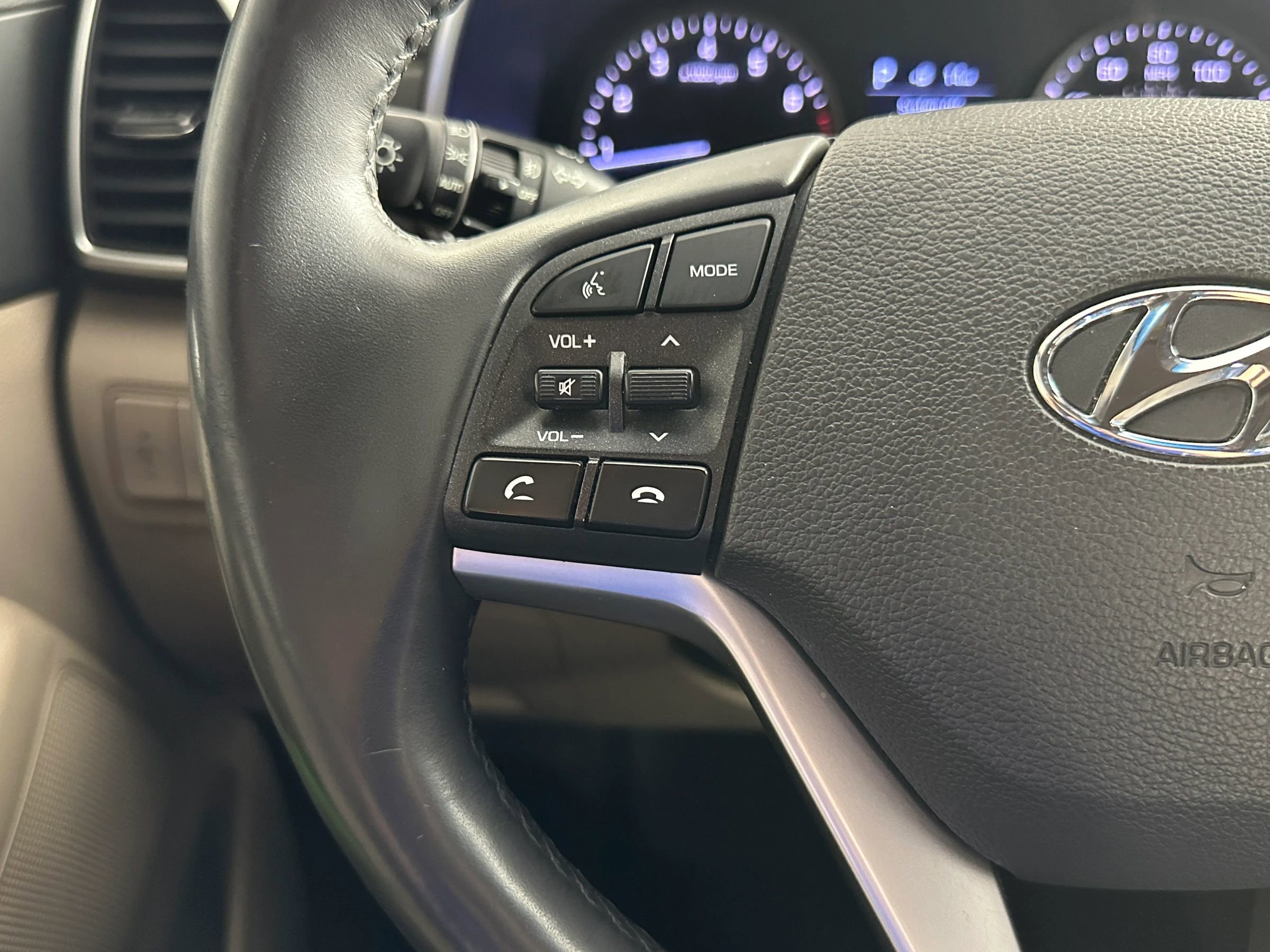 Used 2019 Hyundai Tucson Limited AWD/4WD image 37