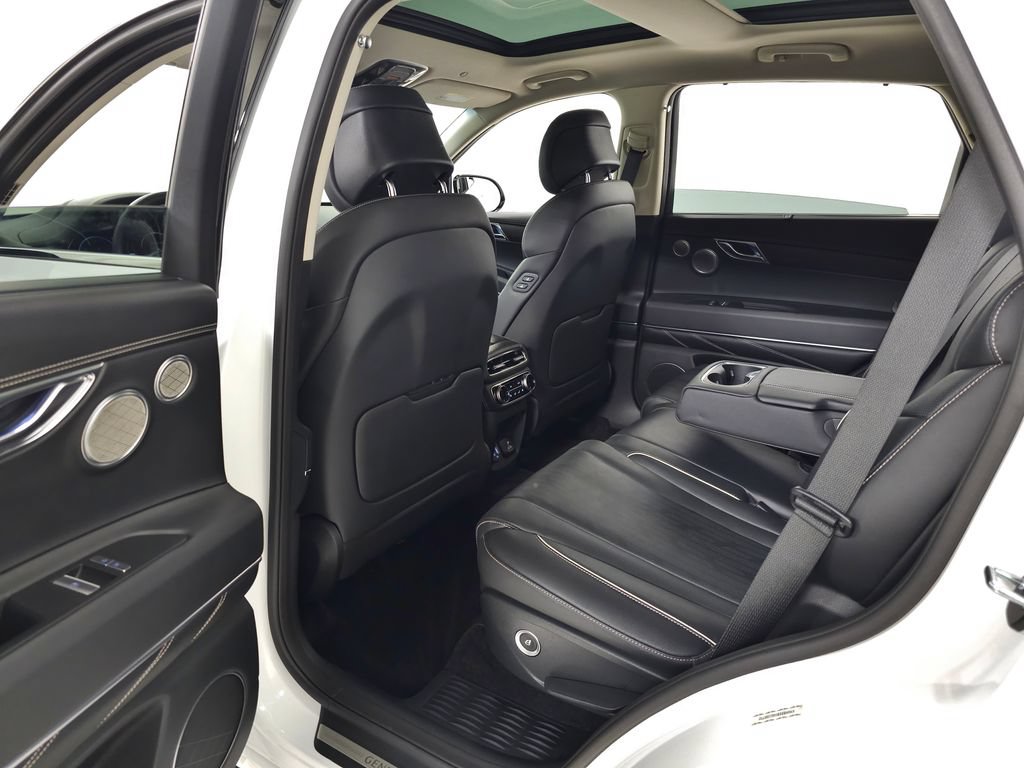 Used 2024 Genesis GV80 2.5T w/ Prestige Package AWD/4WD image 39