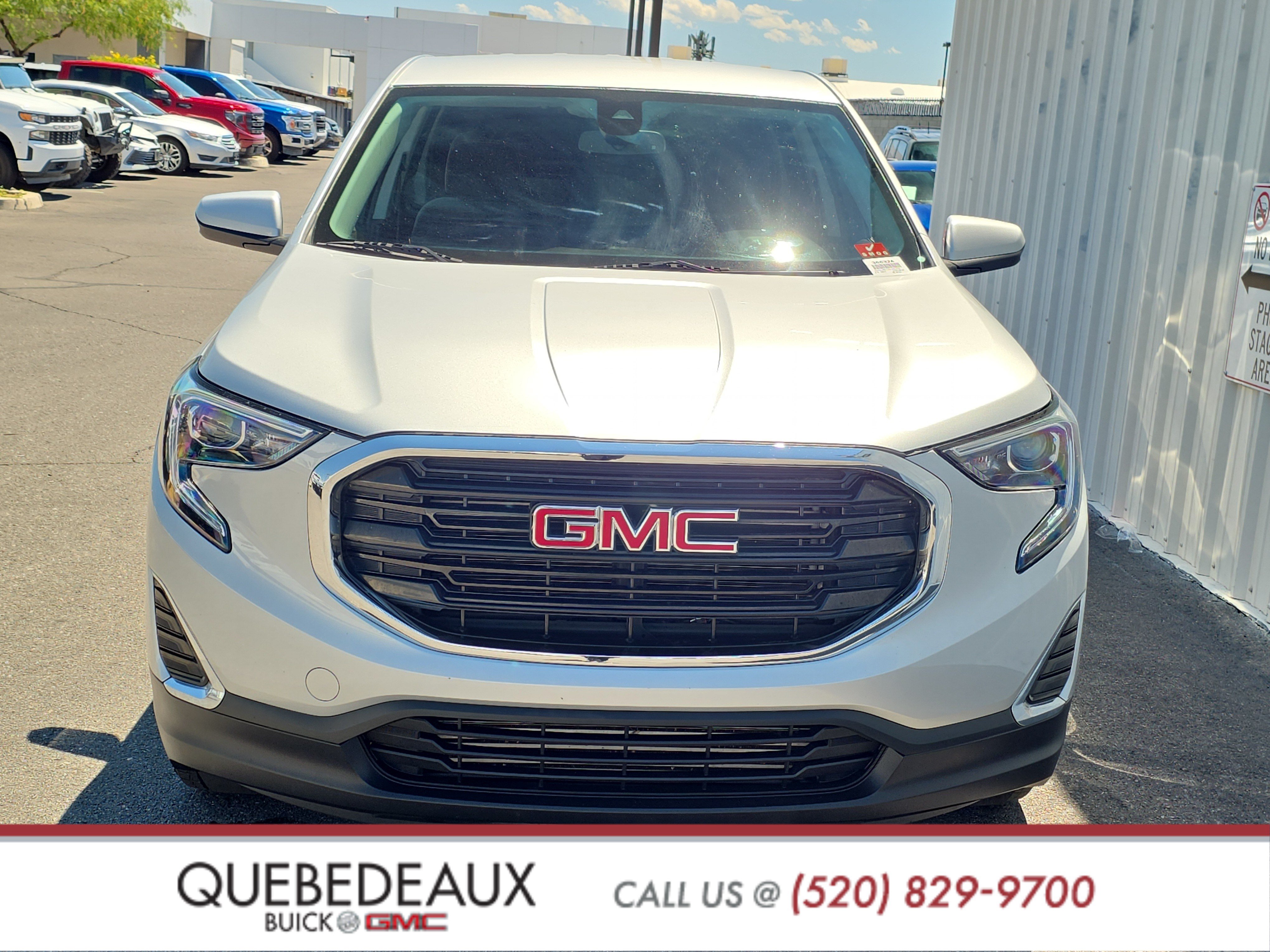 Used 2020 GMC Terrain SLE FWD image 2