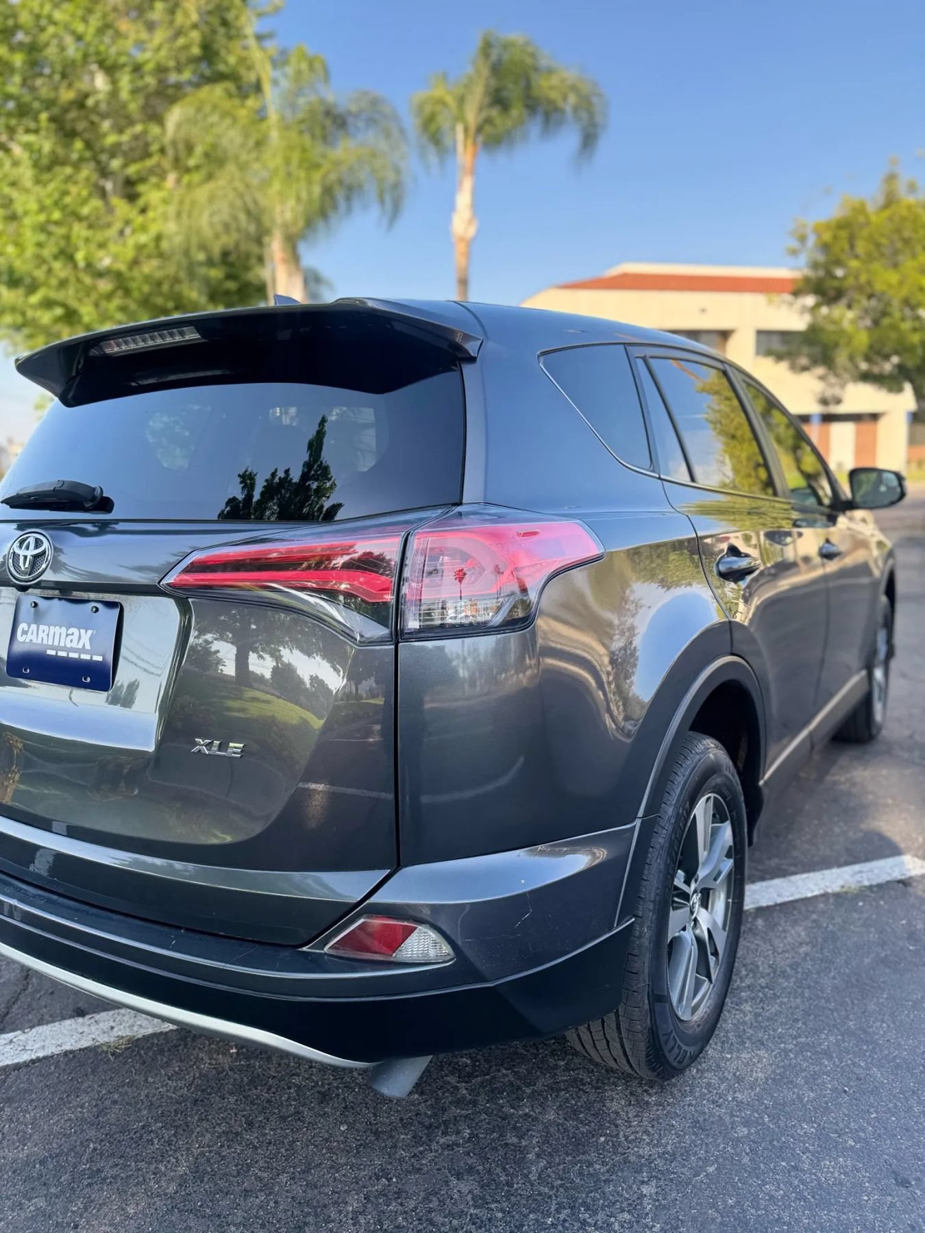 Used 2018 Toyota RAV4 XLE w/ Carpet Mat Package FWD image 40