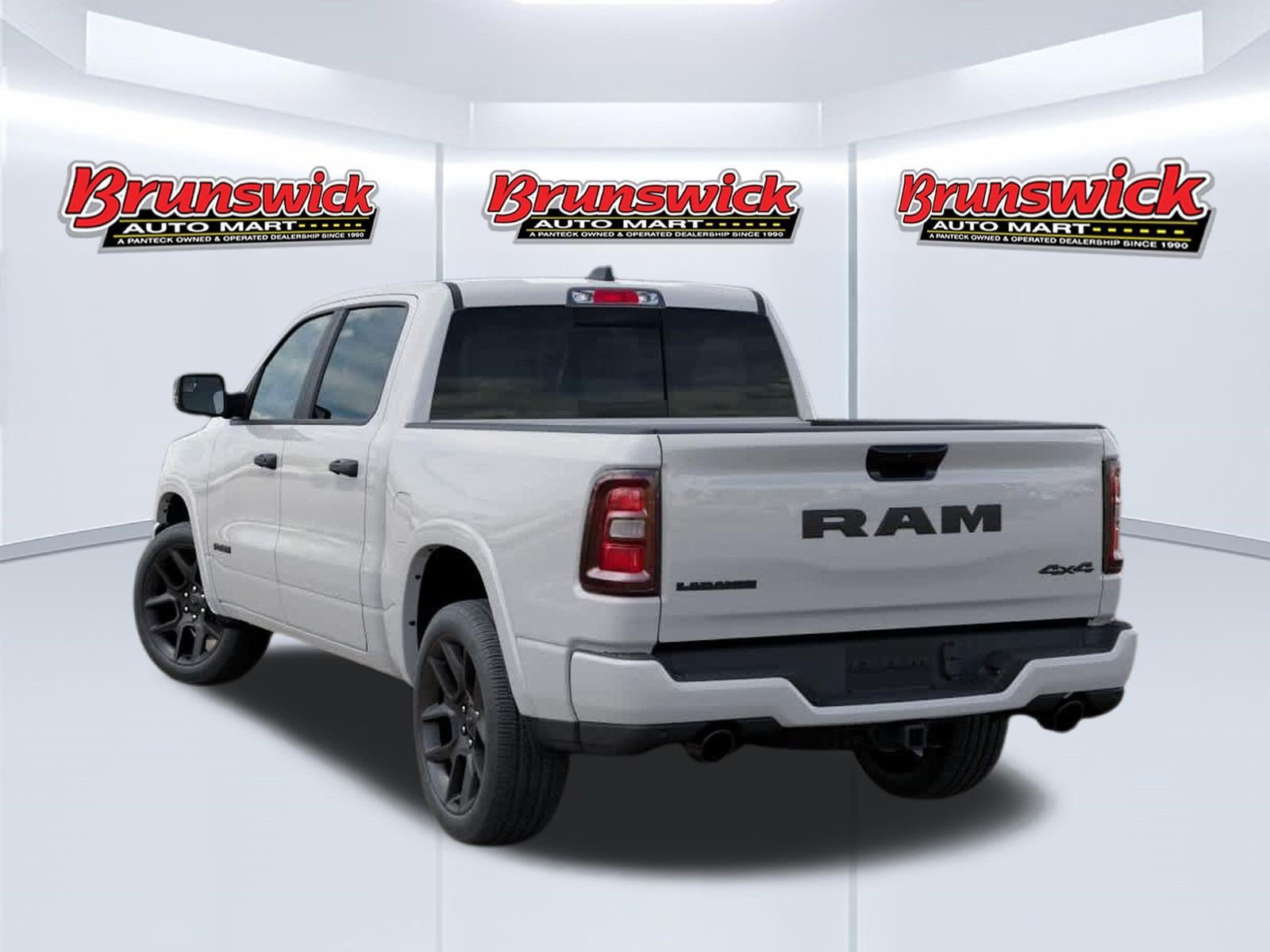New 2026 RAM 1500 Laramie w/ Night Edition AWD/4WD image 3