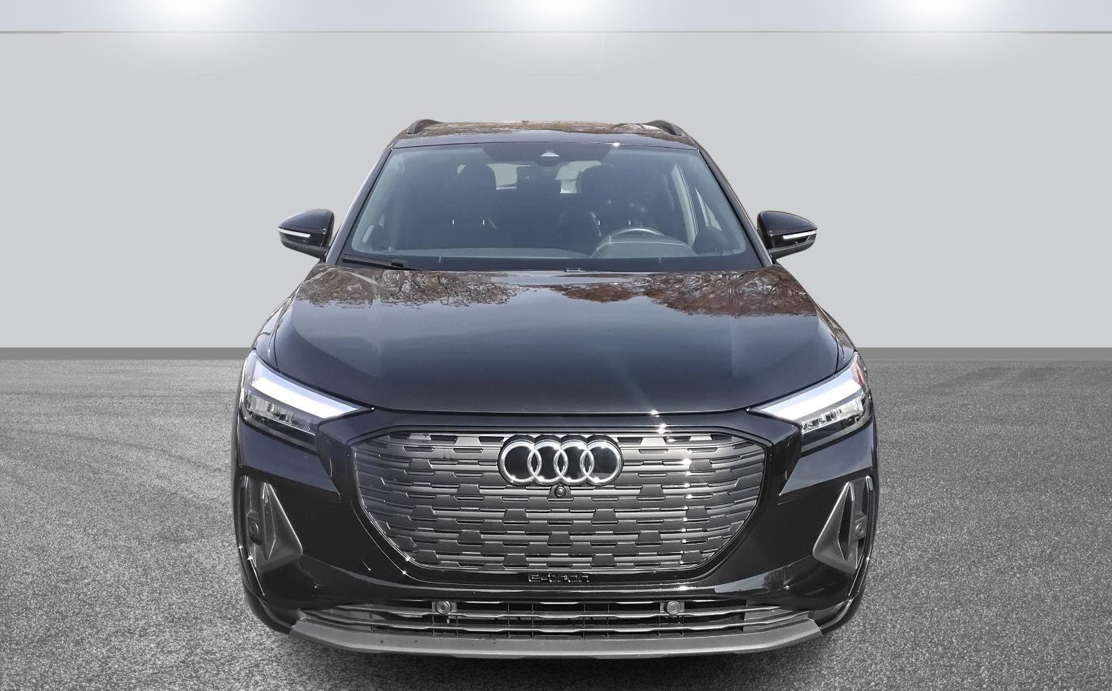 Certified 2025 Audi Q4 e-tron Premium w/ Convenience Package image 2