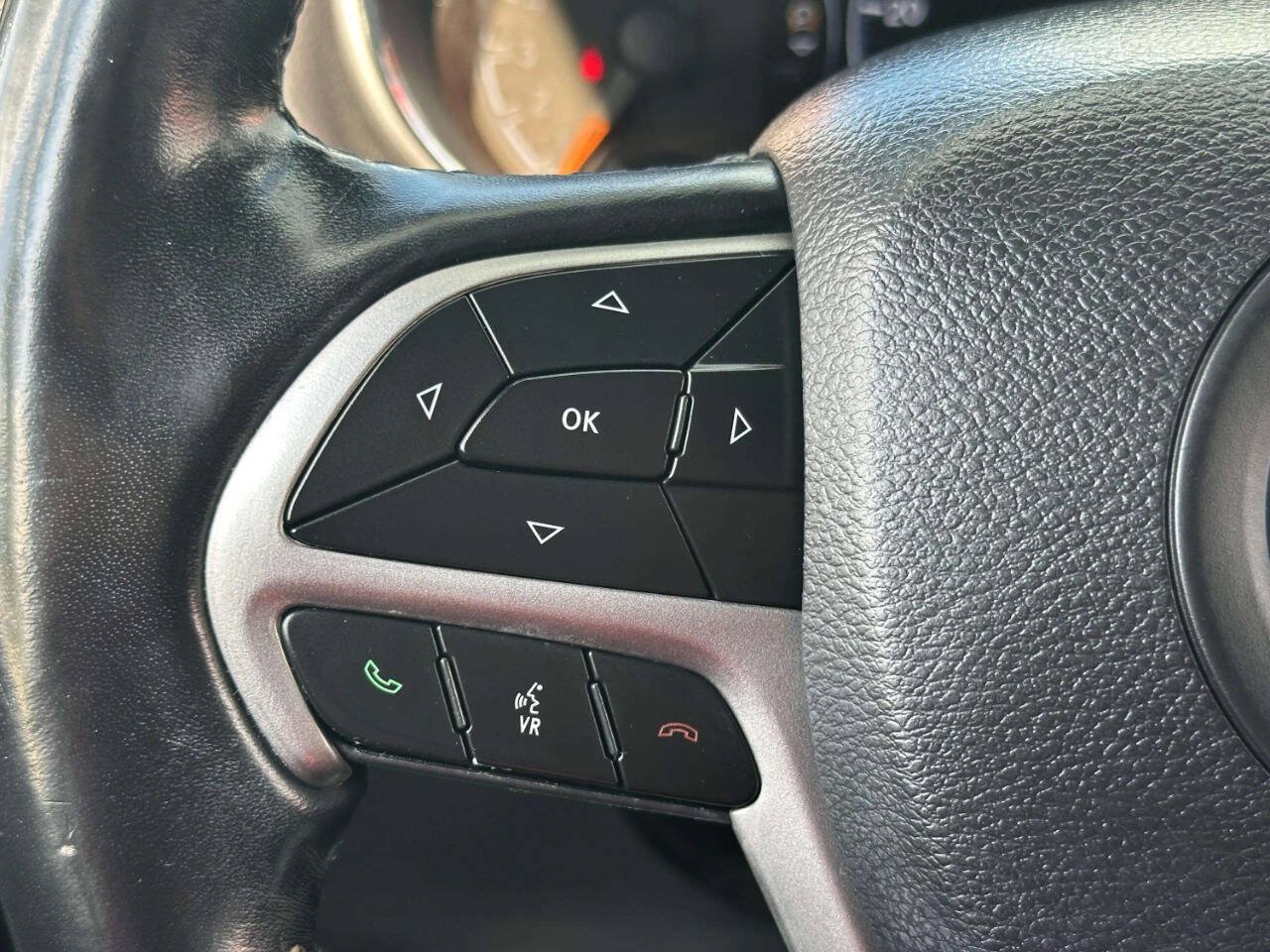 Used 2019 Jeep Grand Cherokee Limited AWD/4WD image 28