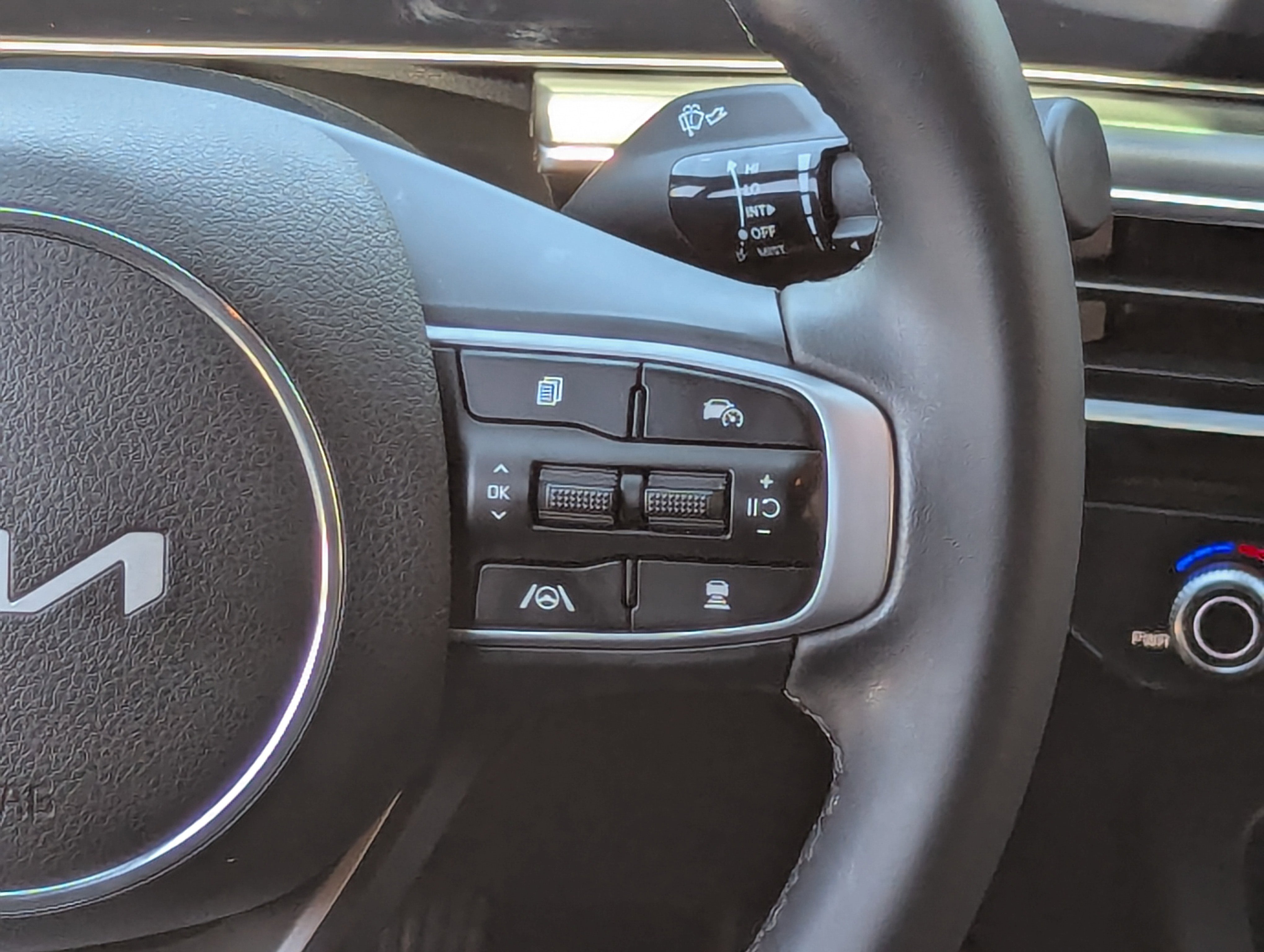 Certified 2025 Kia K5 GT-Line image 18