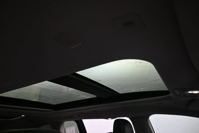 Used 2019 Chrysler Pacifica Limited FWD image 13