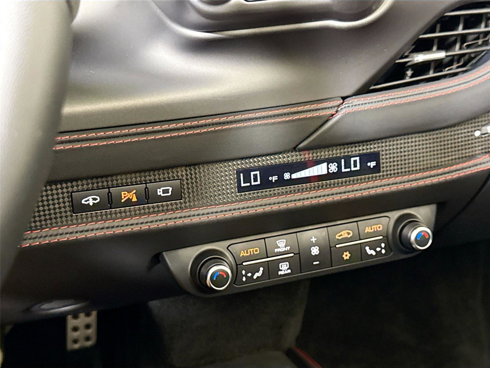 Used 2021 Ferrari F8 Tributo image 23