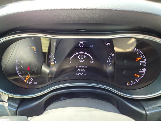 Used 2017 Jeep Grand Cherokee Altitude AWD/4WD image 24