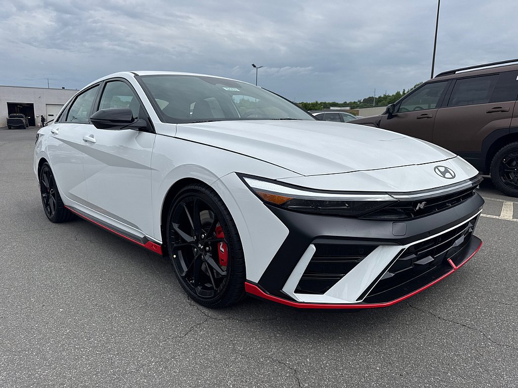 New 2026 Hyundai Elantra N FWD image 2