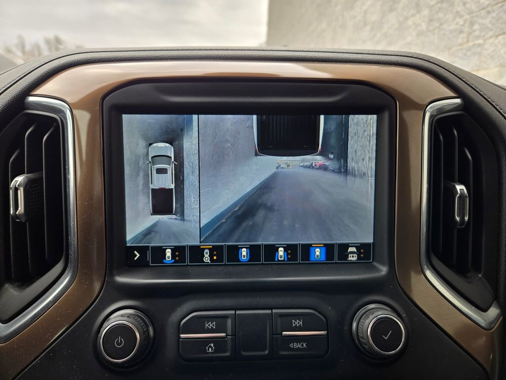 Used 2021 Chevrolet Silverado 1500 High Country w/ Technology Package AWD/4WD image 29
