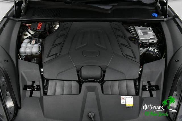 Used 2024 Porsche Cayenne Turbo GT AWD/4WD image 29