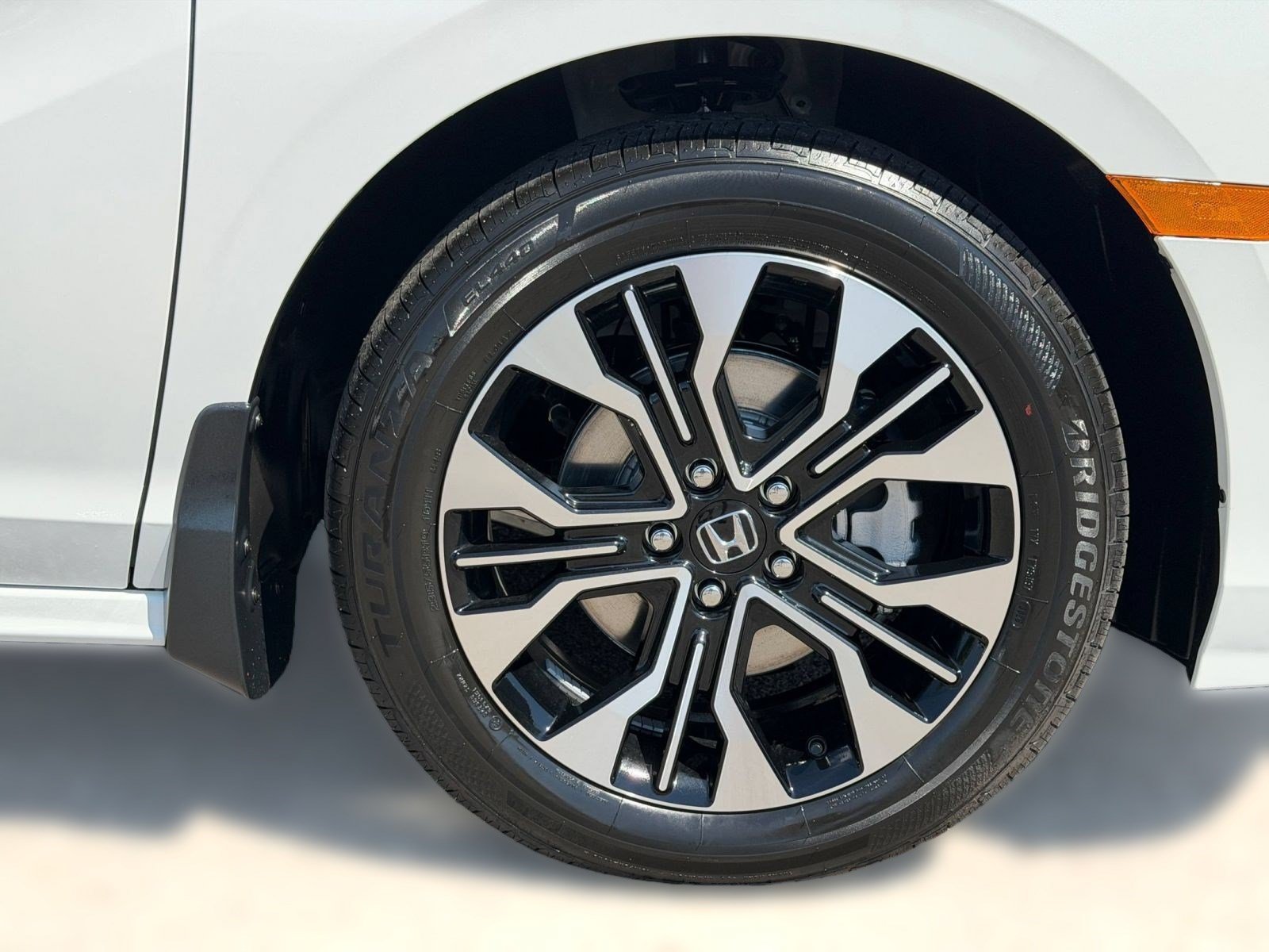 New 2027 Honda Odyssey Elite image 13