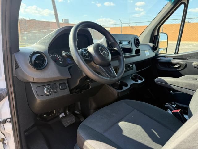 Used 2023 Mercedes-Benz Sprinter 2500 image 14