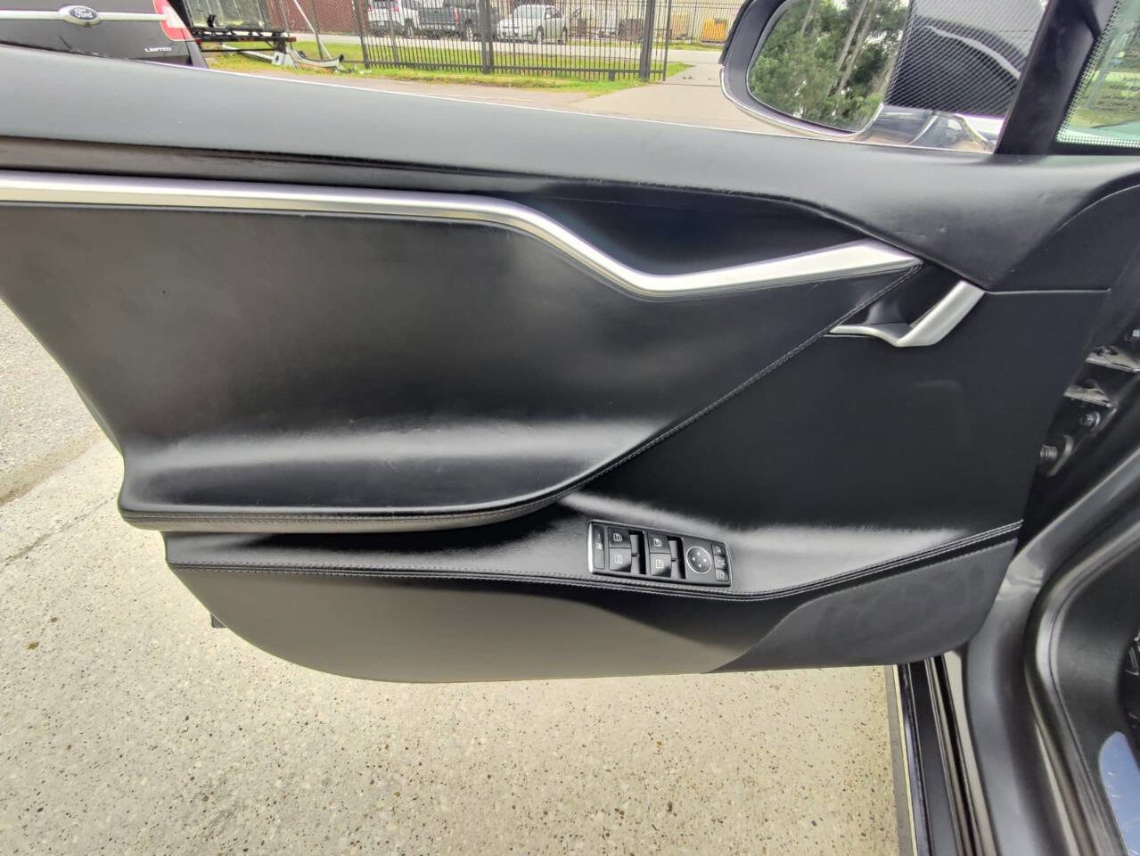 Used 2017 Tesla Model S 75 image 31