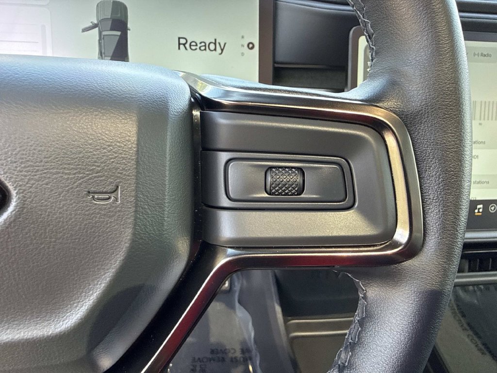 Used 2024 Rivian R1S Adventure Dual AWD/4WD image 33