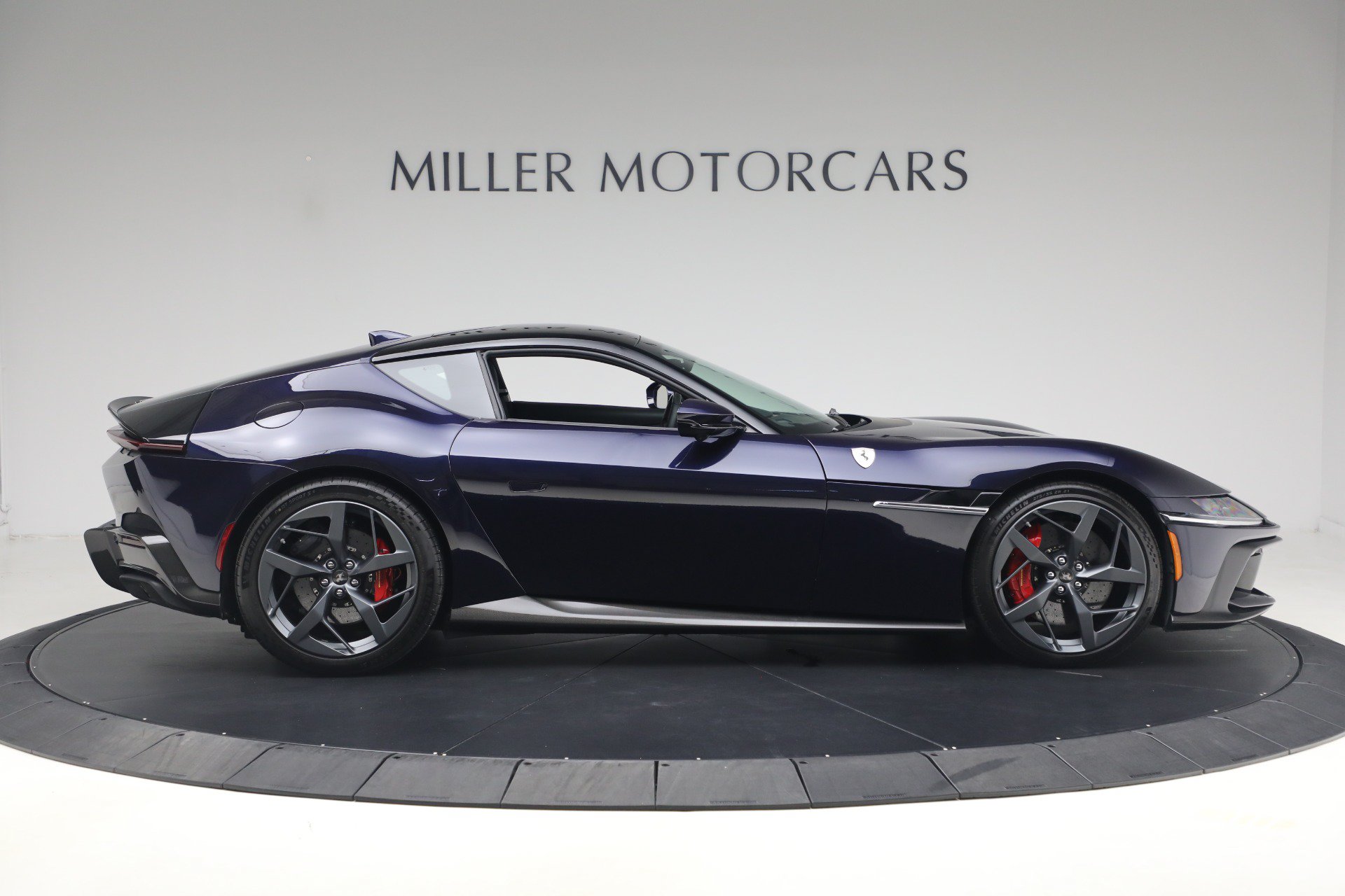 Used 2025 Ferrari 12Cilindri RWD image 10
