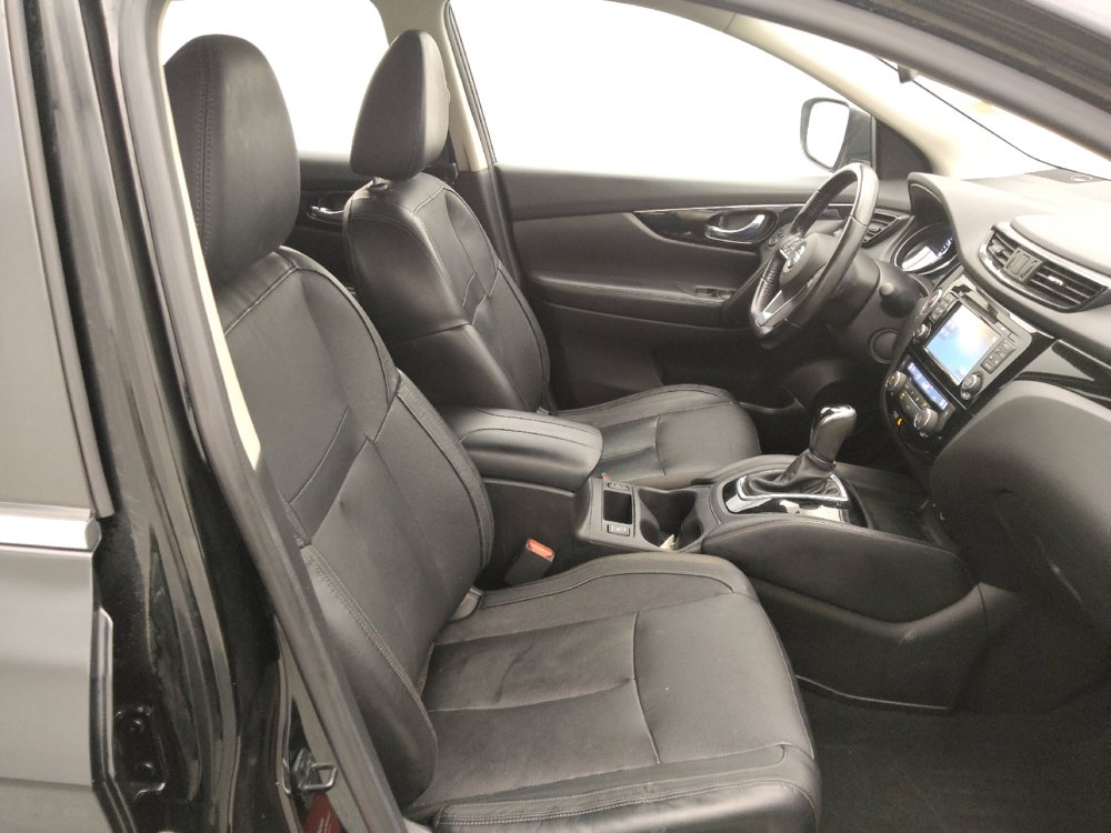 Used 2017 Nissan Rogue Sport SL AWD/4WD image 21