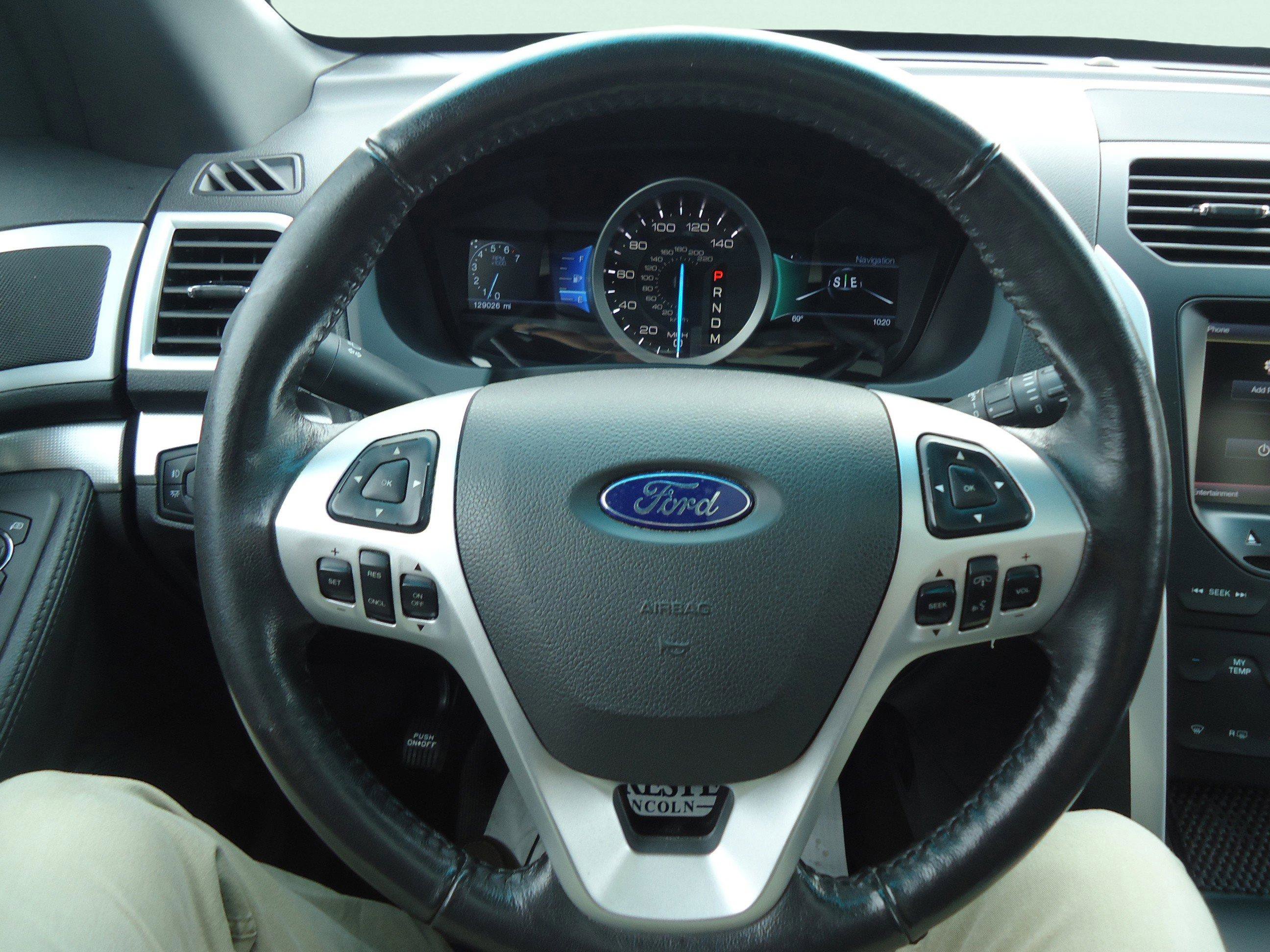 Used 2014 Ford Explorer XLT w/ Equipment Group 202A image 24