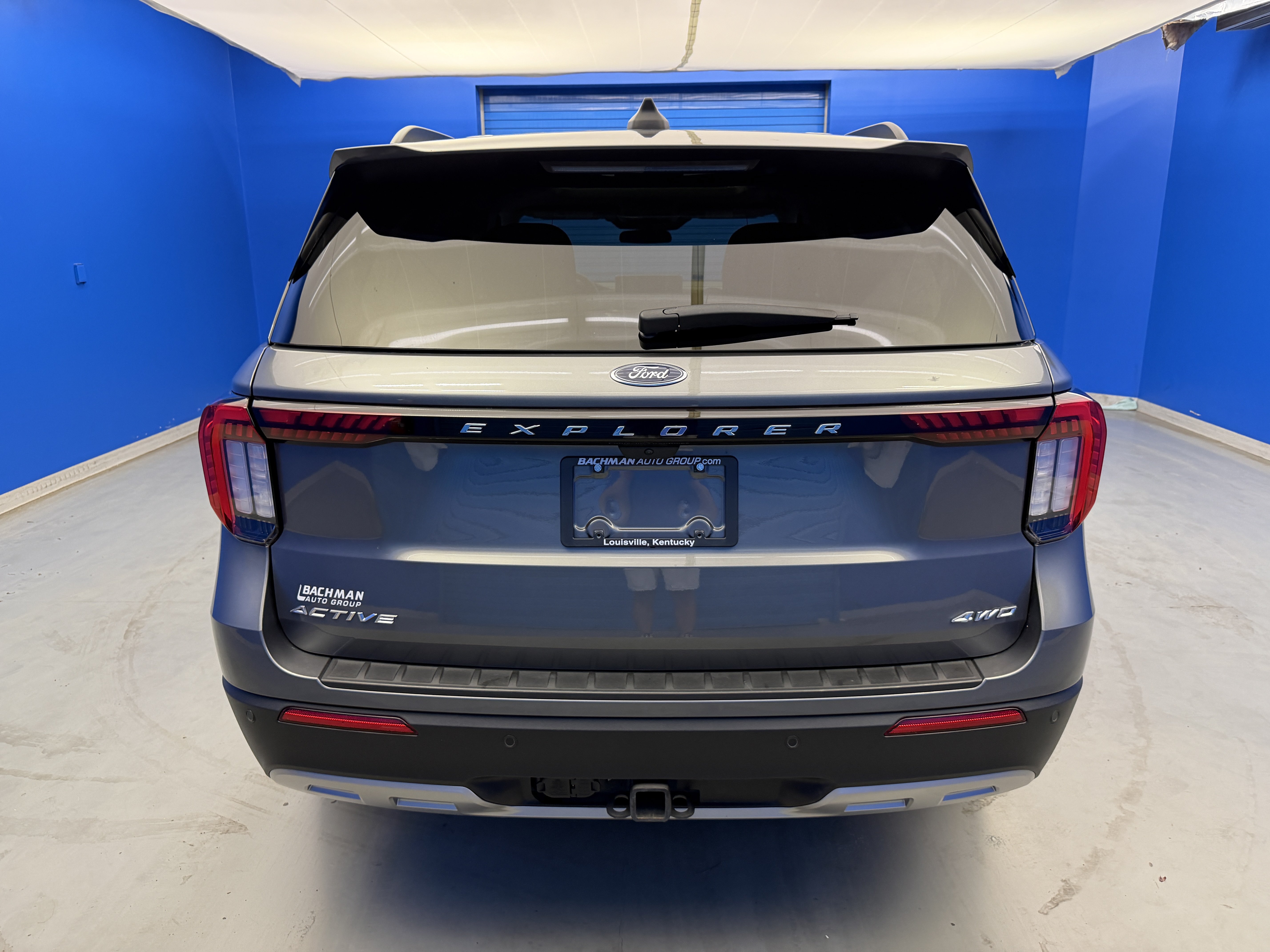 Used 2025 Ford Explorer Active w/ Active Comfort Package AWD/4WD image 6