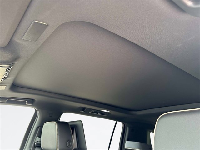 New 2026 Chevrolet Suburban Premier image 26