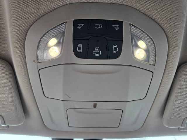 Used 2022 Chrysler Pacifica Touring-L FWD image 30