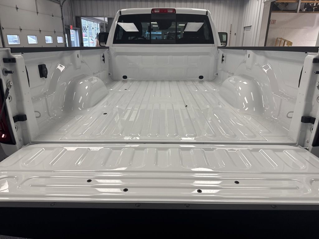 New 2026 RAM 3500 Tradesman AWD/4WD image 30