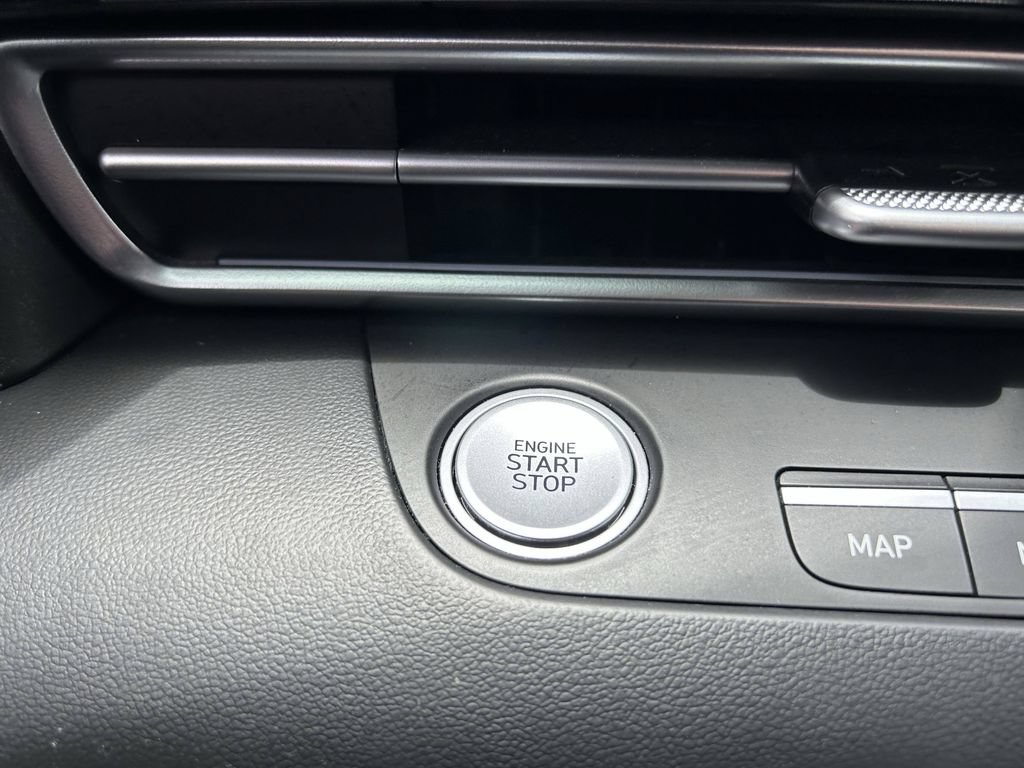 Certified 2024 Hyundai Elantra SEL FWD image 30