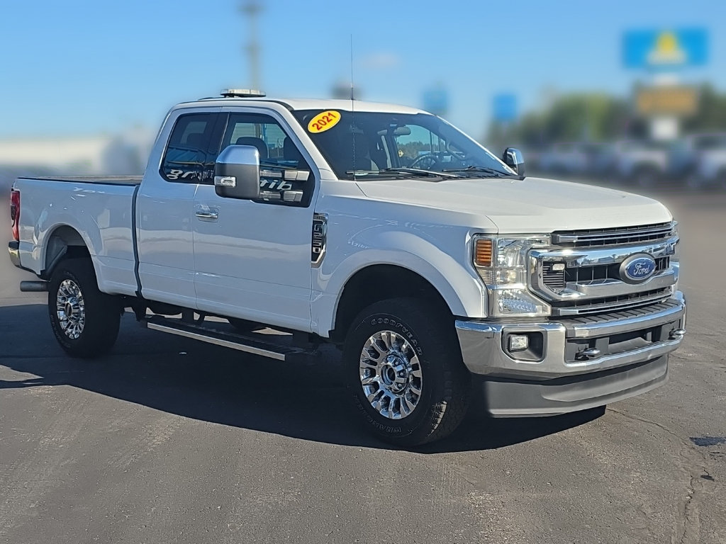 Used 2021 Ford F250 XLT w/ XLT Premium Package AWD/4WD image 5